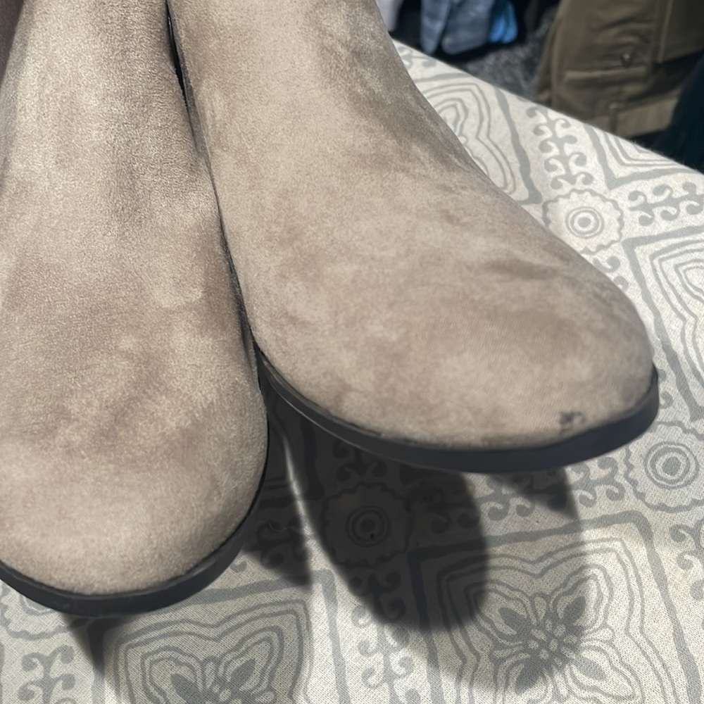 Tan/grey booties - Picture 3 of 5